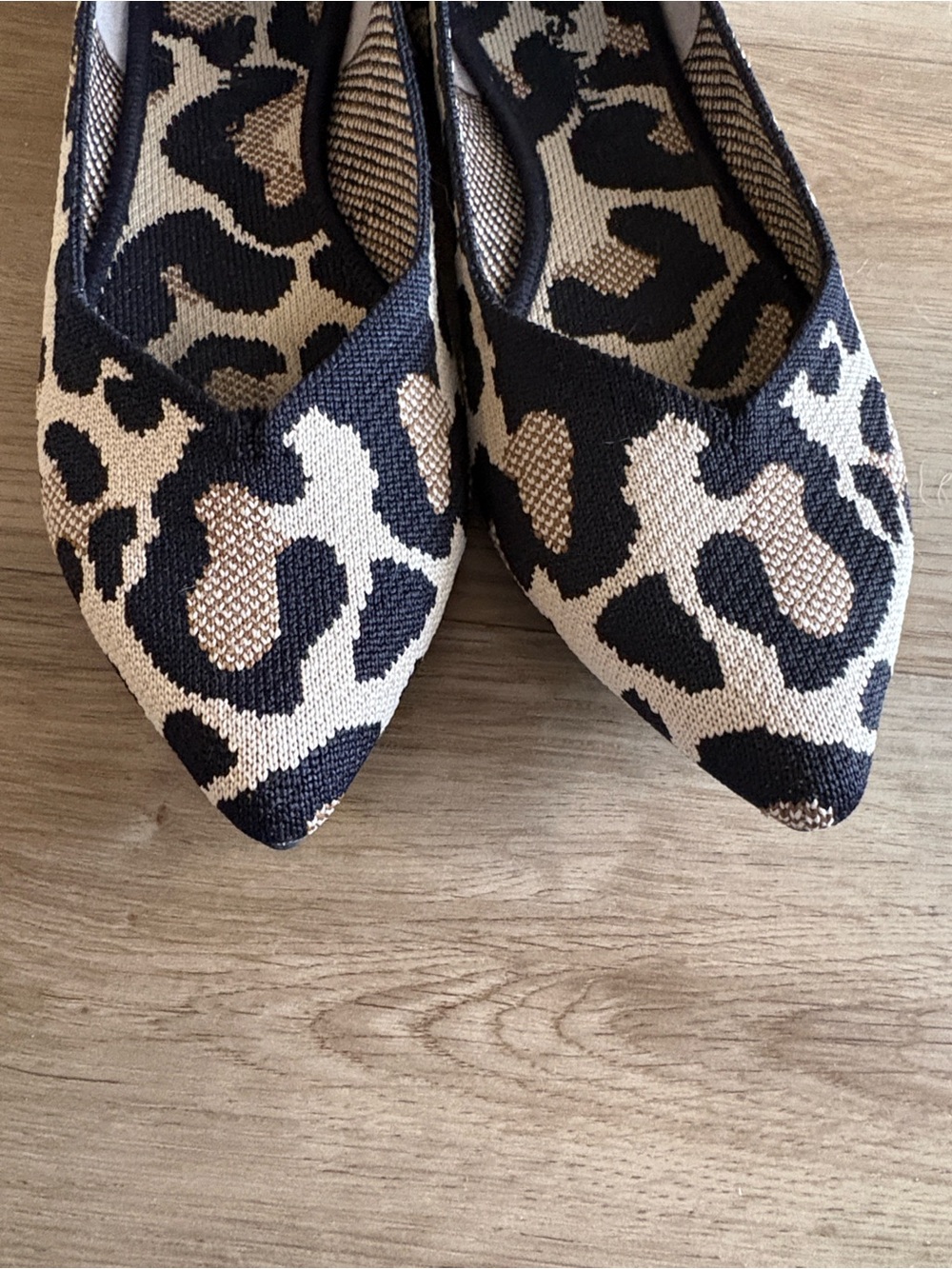 EUC Rothy’s flats- Size 9 - Picture 3 of 6